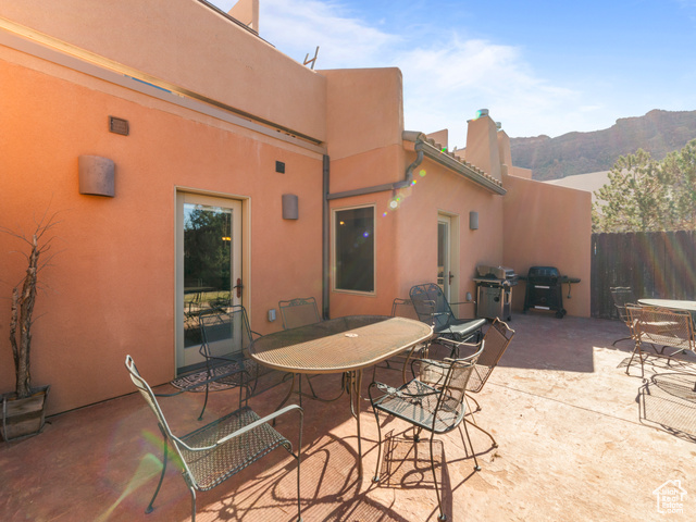 Photo 35 for MLS #2070035 at 2 Desert Wind Dr #2