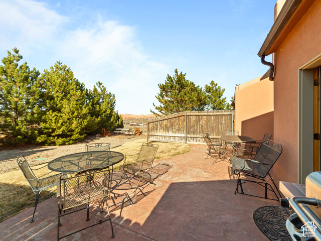 Photo 37 for MLS #2070035 at 2 Desert Wind Dr #2