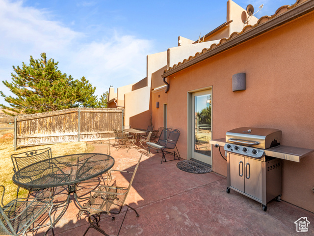 Photo 36 for MLS #2070035 at 2 Desert Wind Dr #2