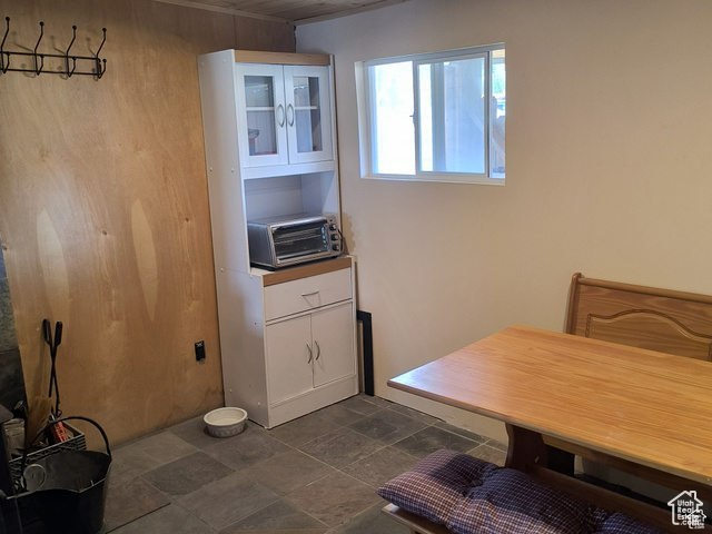 Photo 7 for MLS #2070152 at 45 E Ivy St