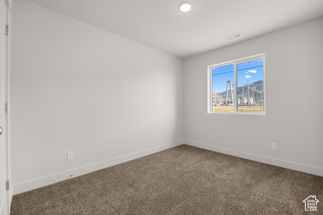 Photo 12 for MLS #2070160 at 4004 S Woodland Ave #347