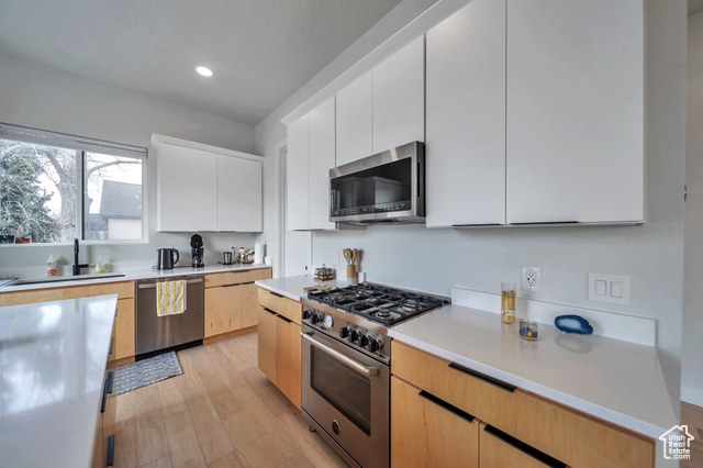 Photo 8 for MLS #2070181 at 869 S Washington St #101