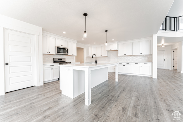 Photo 7 for MLS #2070358 at 4567 W Hiddleston Dr #2325