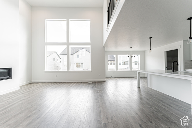 Photo 4 for MLS #2070358 at 4567 W Hiddleston Dr #2325