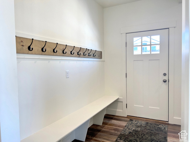 Photo 21 for MLS #2070383 at 833 W Sunrise Cir