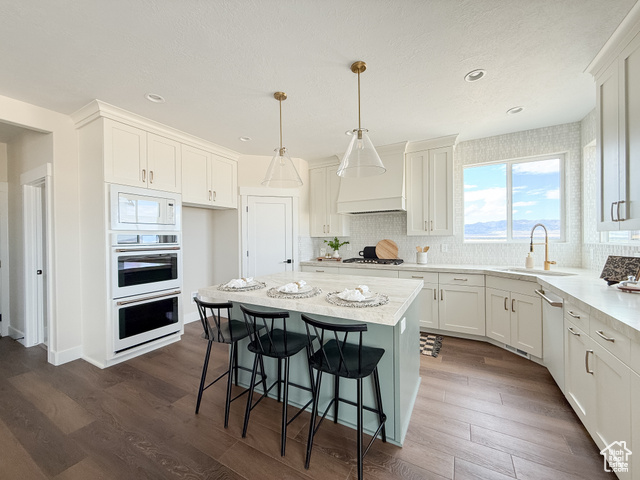 Photo 4 for MLS #2070560 at 454 W 2520 North #325