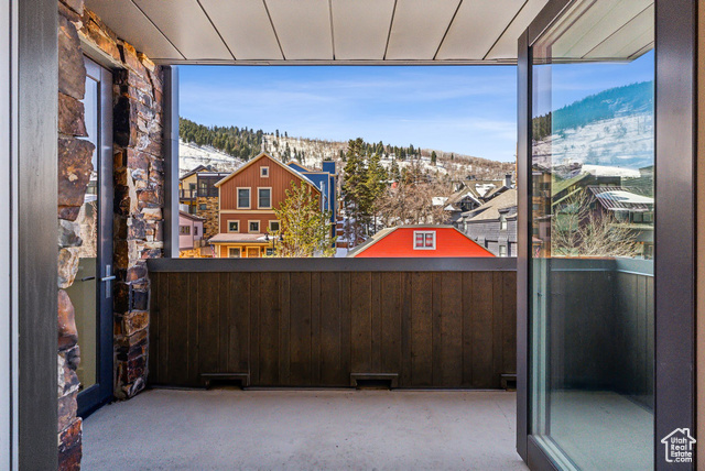 Photo 14 for MLS #2070598 at 820 Park Ave #203