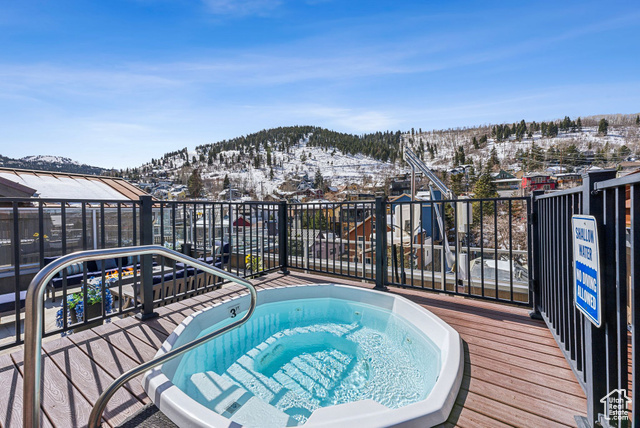Photo 37 for MLS #2070598 at 820 Park Ave #203