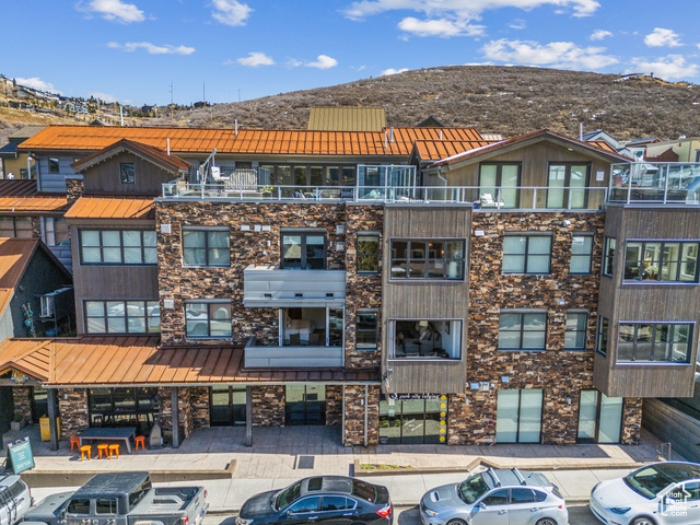 Photo 50 for MLS #2070598 at 820 Park Ave #203