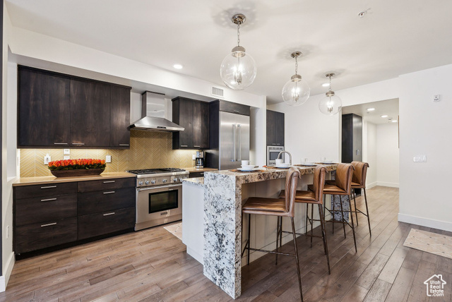 Photo 9 for MLS #2070598 at 820 Park Ave #203