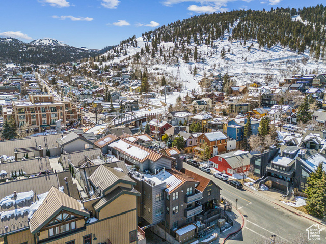 Photo 48 for MLS #2070598 at 820 Park Ave #203