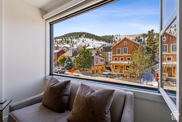 Photo 6 for MLS #2070598 at 820 Park Ave #203