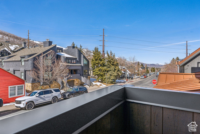 Photo 17 for MLS #2070598 at 820 Park Ave #203
