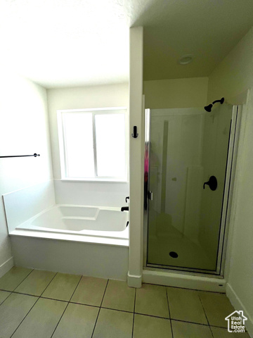 Photo 13 for MLS #2070609 at 4028 W 1730 North