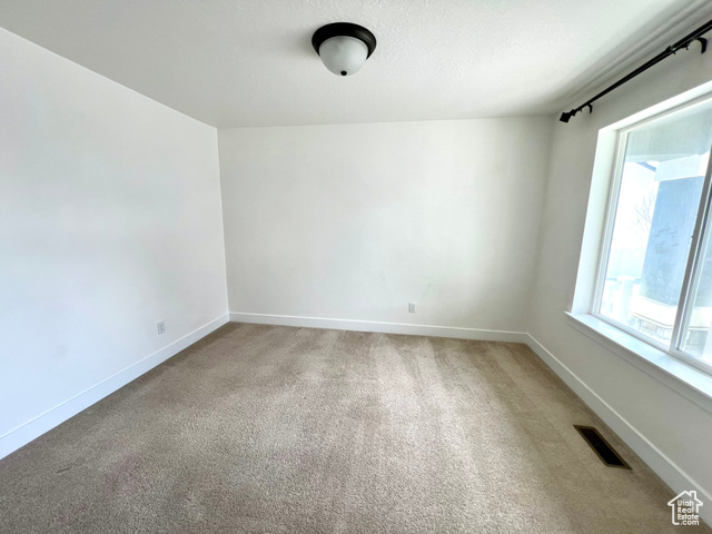 Photo 7 for MLS #2070609 at 4028 W 1730 North