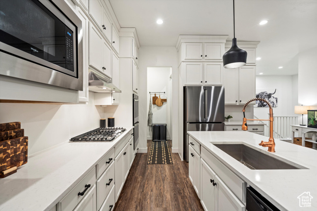 Photo 10 for MLS #2070661 at 4823 W Mossley Dr