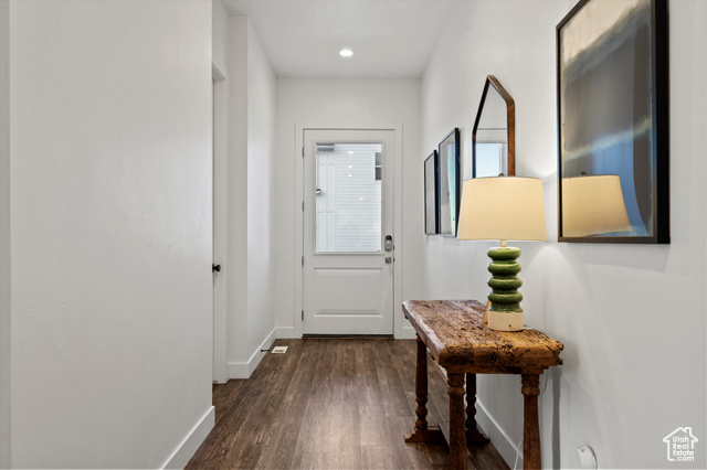 Photo 7 for MLS #2070661 at 4823 W Mossley Dr