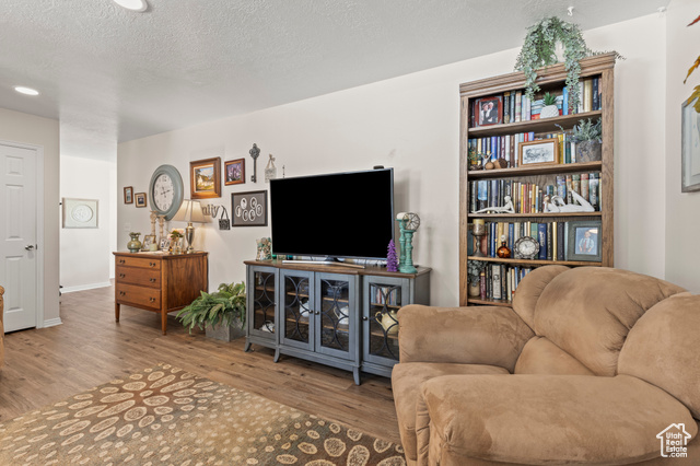 Photo 8 for MLS #2070801 at 643 E 1280 North