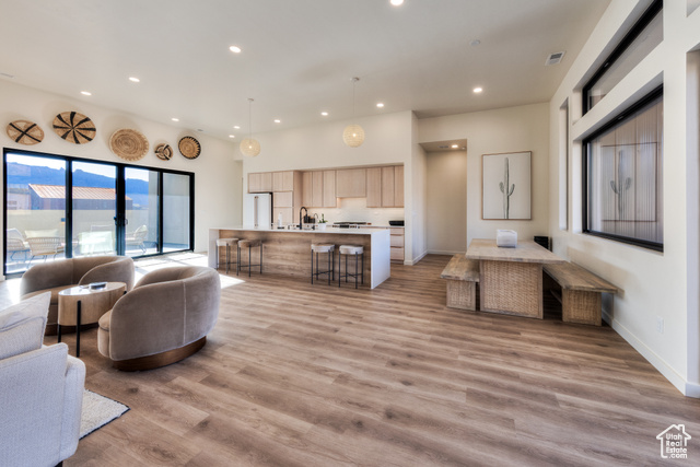 Photo 14 for MLS #2070837 at 2195 S Salida Del Sol