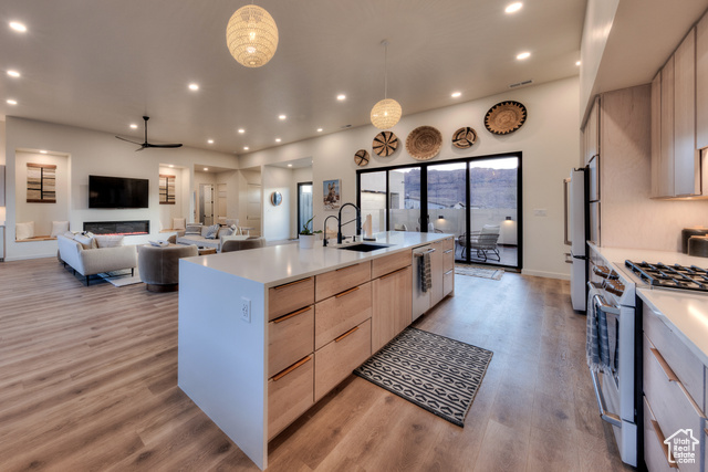 Photo 17 for MLS #2070837 at 2195 S Salida Del Sol