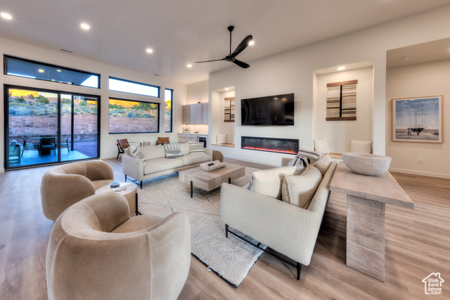 Photo 10 for MLS #2070837 at 2195 S Salida Del Sol
