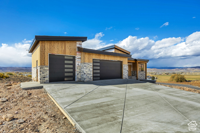 Photo 5 for MLS #2070949 at 872 High Country Ln #20