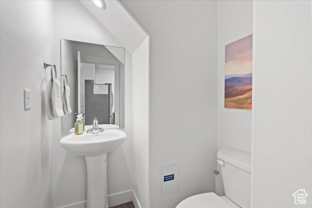 Photo 11 for MLS #2071210 at 270 E 1825 North #53