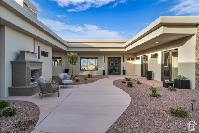 Photo 46 for MLS #2071336 at 2031 E Cliff Point Dr