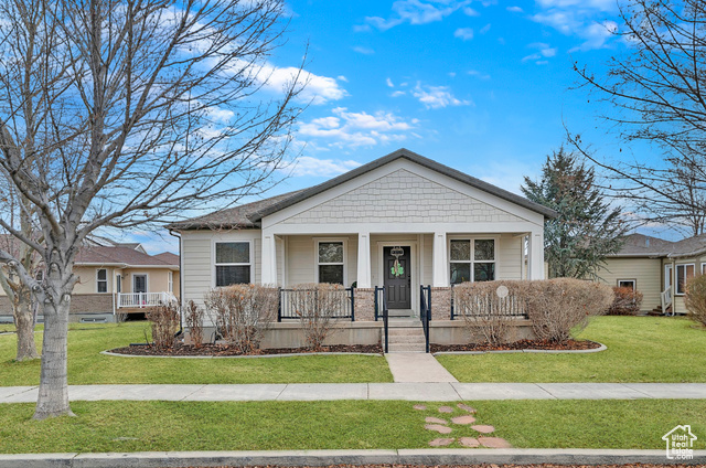 11709 S Grandville Ave