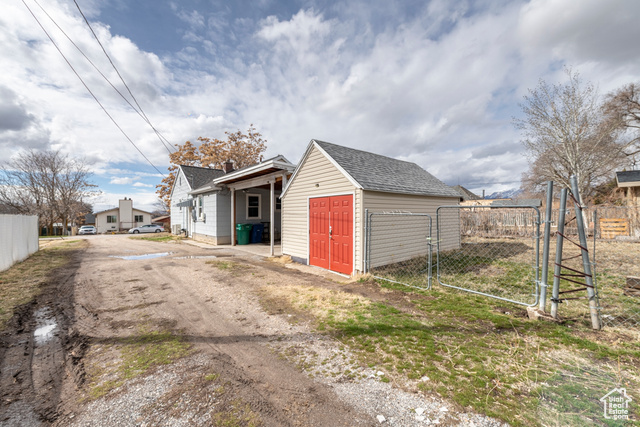 Photo 29 for MLS #2071385 at 2348 Iowa Ave