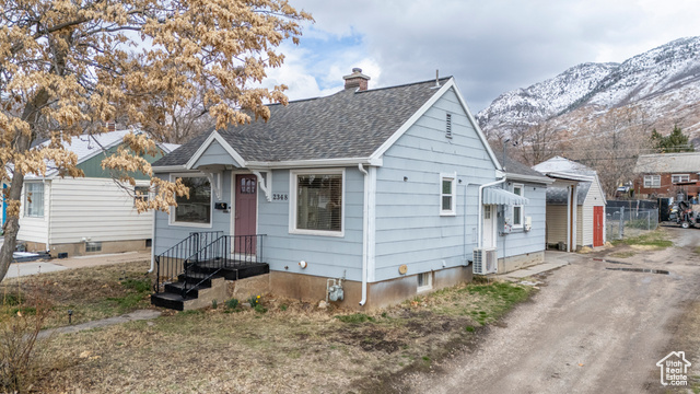 Photo 37 for MLS #2071385 at 2348 Iowa Ave