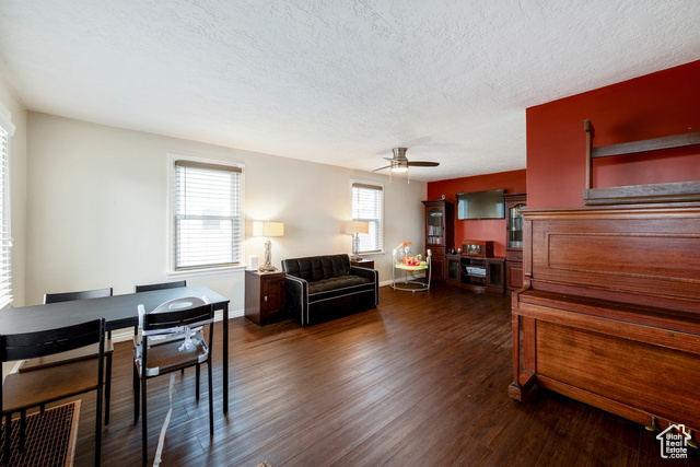 Photo 4 for MLS #2071385 at 2348 Iowa Ave