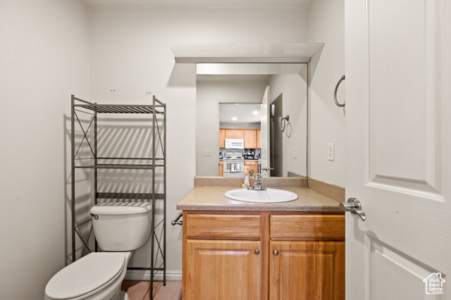 Photo 8 for MLS #2071590 at 422 N Hodges Ln