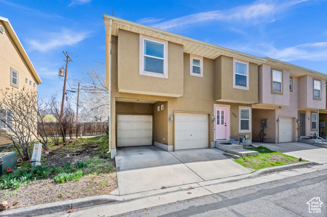Photo 2 for MLS #2071590 at 422 N Hodges Ln