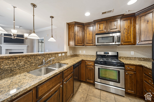 Photo 2 for MLS #2071649 at 3944 S 900 East #204