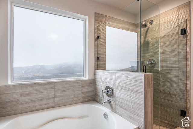 Photo 17 for MLS #2071651 at 6055 N Fairview Dr #239