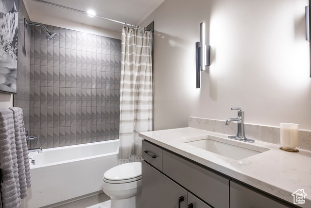 Photo 23 for MLS #2071651 at 6055 N Fairview Dr #239