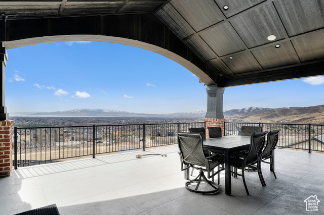 Photo 12 for MLS #2071693 at 3878 W Oak Hill Dr
