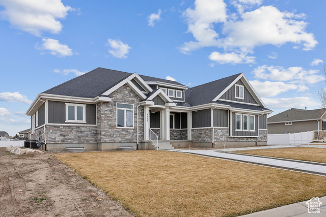 Photo 3 for MLS #2071882 at 9227 N Horizon Dr