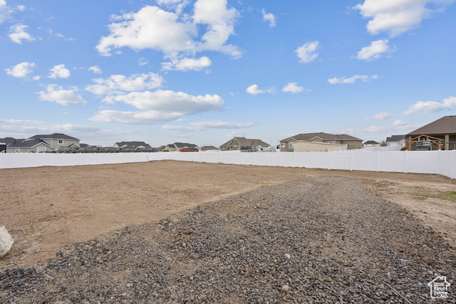 Photo 8 for MLS #2071882 at 9227 N Horizon Dr