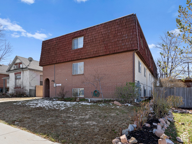 Photo 3 for MLS #2071896 at 1162 E 400 South