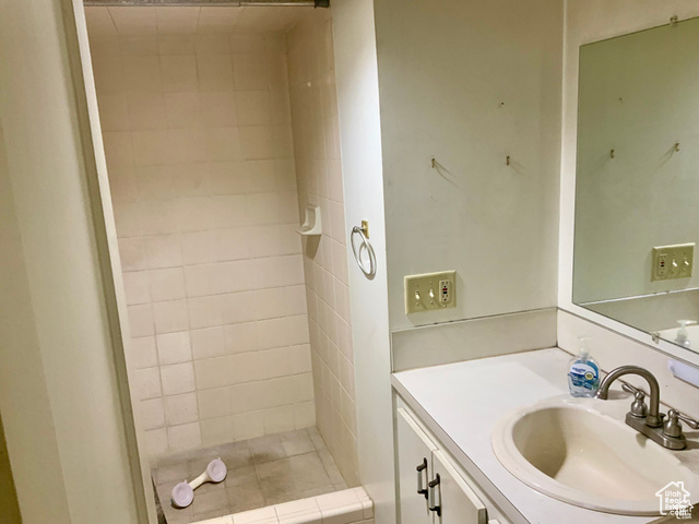 Photo 7 for MLS #2071899 at 625 W Main St