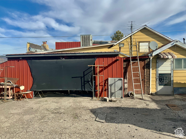Photo 17 for MLS #2071899 at 625 W Main St