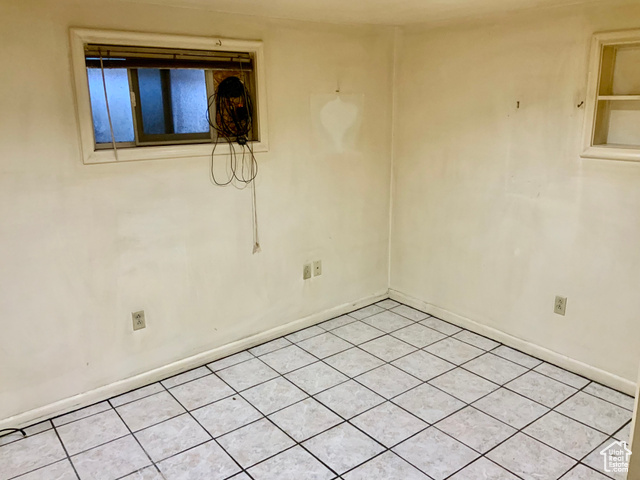 Photo 12 for MLS #2071899 at 625 W Main St