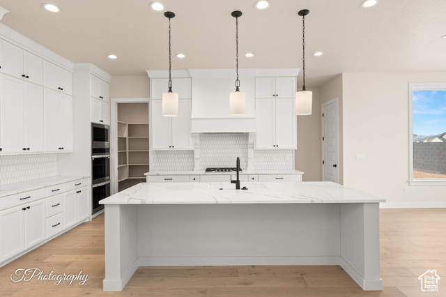 Photo 6 for MLS #2071904 at 449 E Bramish Pl