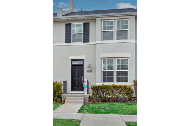 4532 W CAVE RUN LN, South Jordan UT 84009