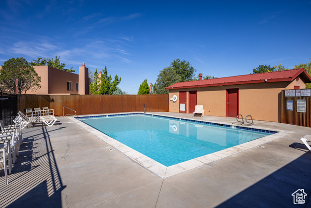 Photo 27 for MLS #2071924 at 3354 E Fairway Loop