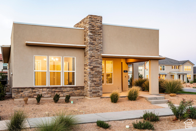 Photo 48 for MLS #2071931 at 499 W Emerald Pointe Dr
