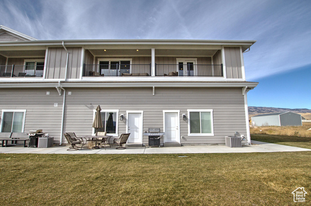 Photo 2 for MLS #2071980 at 55 W Buttercup Ln #24/23