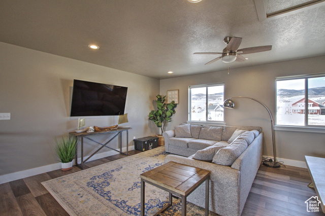 Photo 11 for MLS #2071980 at 55 W Buttercup Ln #24/23
